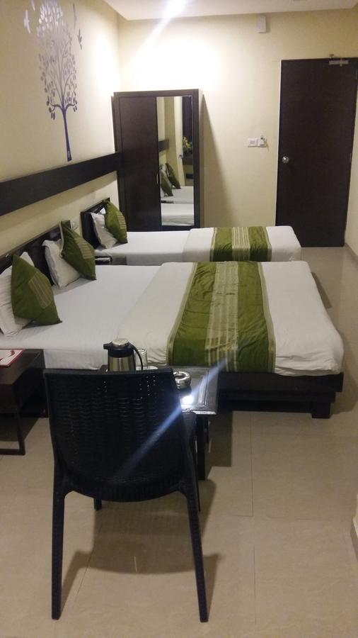 Hotel Ambience Sarkhej 외부 사진